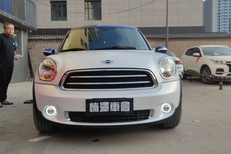 宝马MINI  电光白