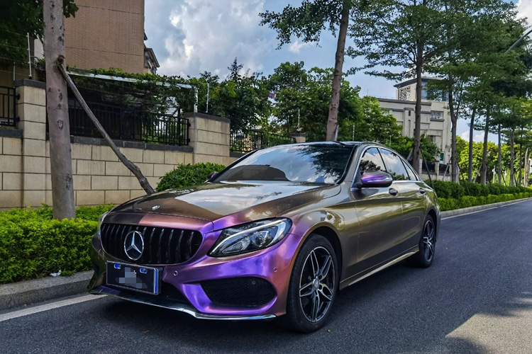 奔驰C200L  亮面钻石酱紫