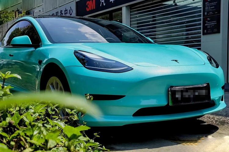 特斯拉Model3  珠光蒂芙尼