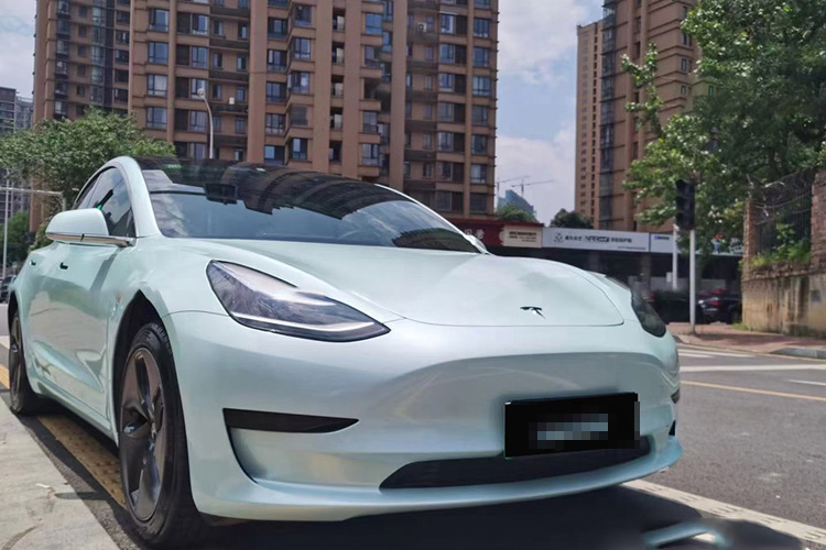 特斯拉Model3  马卡龙月光玉