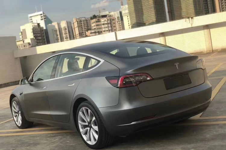 特斯拉Model3 重金属石墨黑